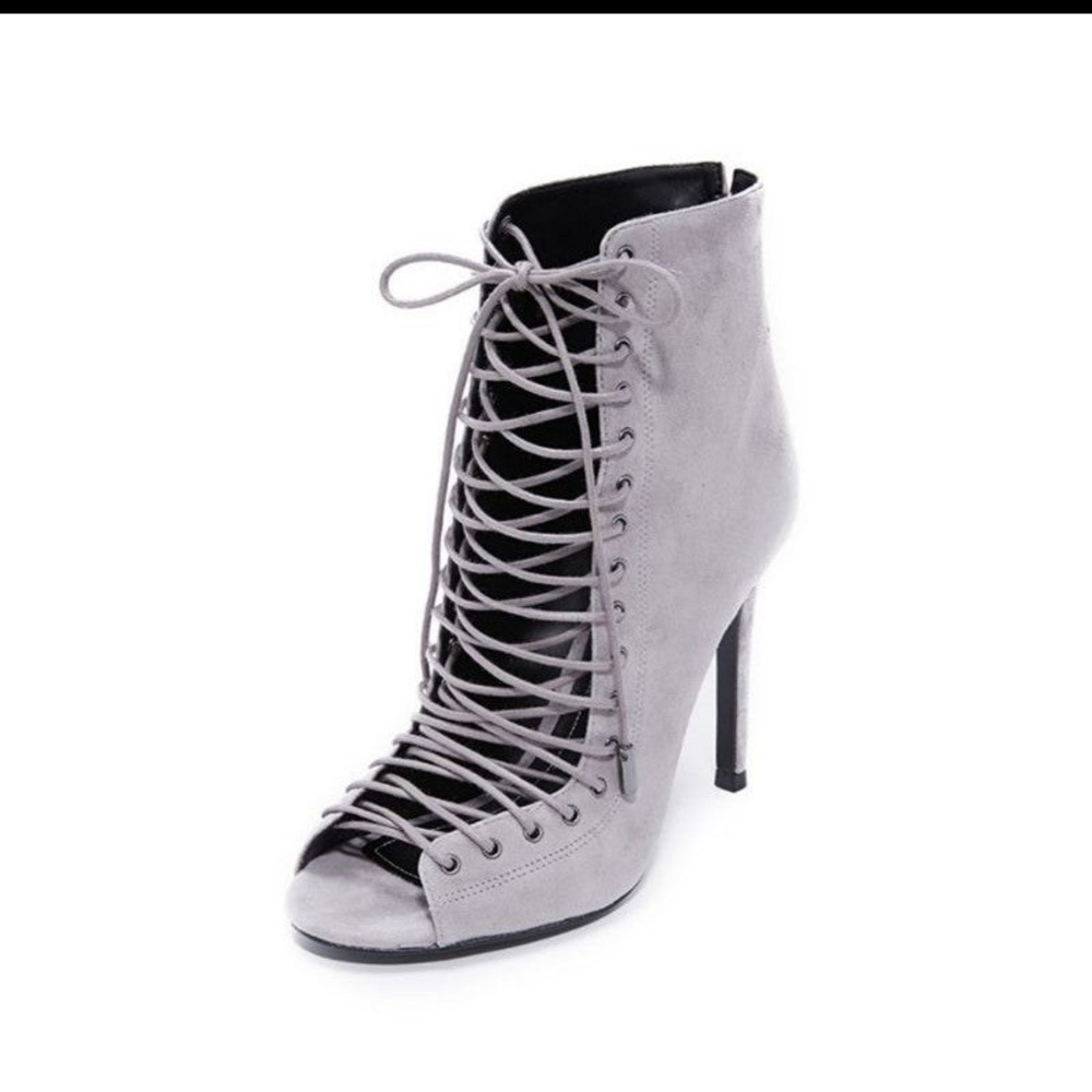 Kendall and Kylie ginni heels